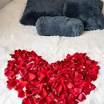 Kingdom Of 3 Roses Daire *