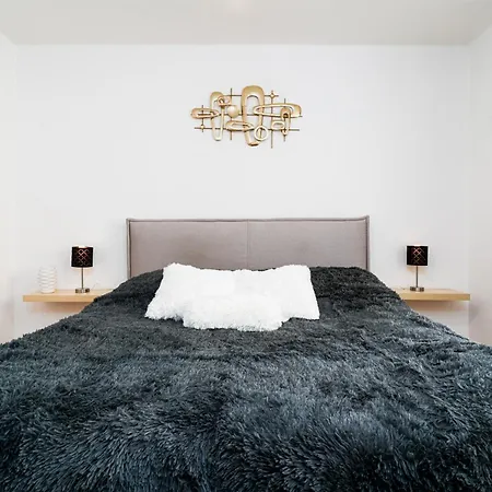 Lejlighed Kingdom Of 3 Roses Prag
